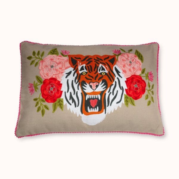 Ukrasni jastuk s punjenjem – Tigar