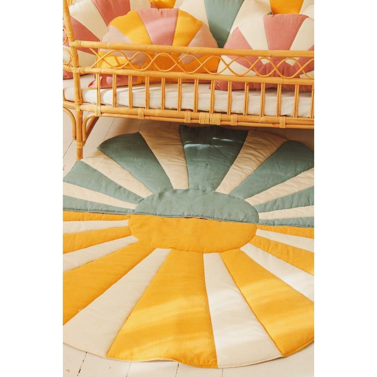 “Waves at the Ocean Beach” Linen Sun Mat - Slika 4
